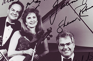 Signed photo of The Kalichstein-Laredo-Robinson Trio