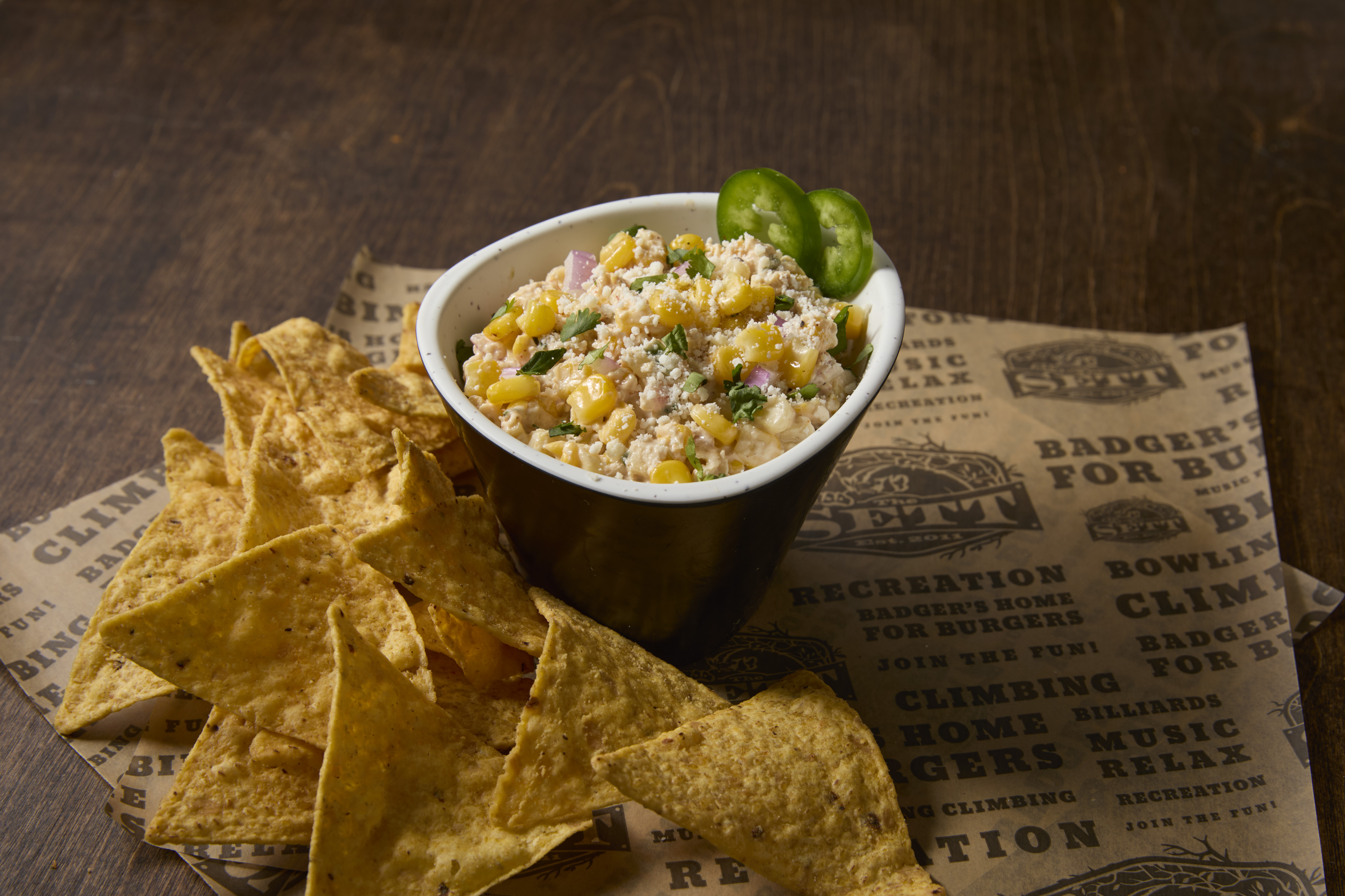 Sett Pub Esquites and Chips