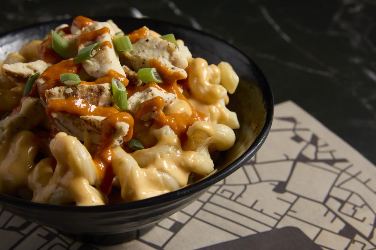 Strada Buffalo Chicken Mac