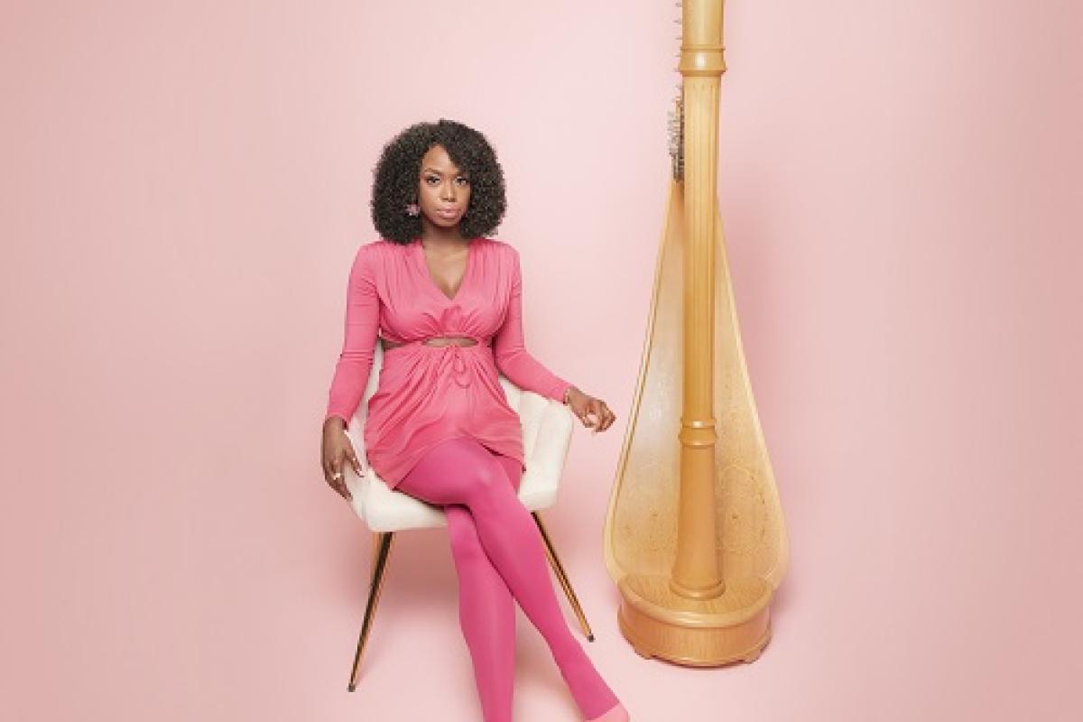 ERIN OBRIEN BRANDEE YOUNGER BRANDNEWLIFE SHOT5 1536 v3 sm