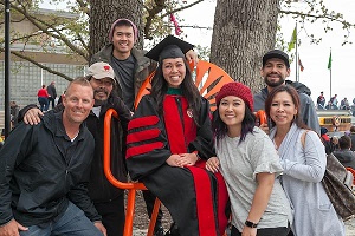 MemorialUnion Grads BE 1640