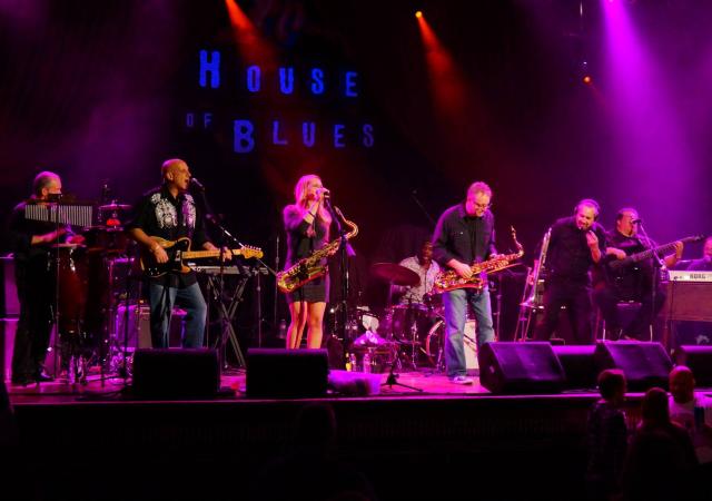 1523107 10151876180031766 2055865761 o v2