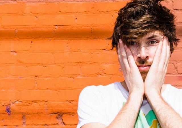 220703 Brett Newski promo pic v3