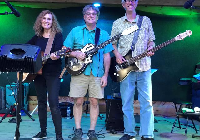 Back2Back Acoustic v2