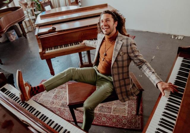 Emmet Cohen 1200x800