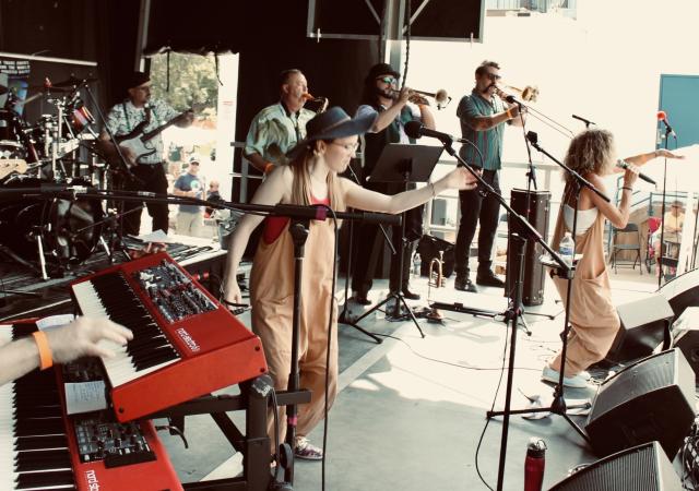 Lynda and the ZEROS Featured Image