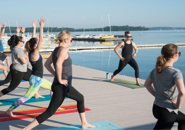 OUW Windsurfing Dock Yoga2