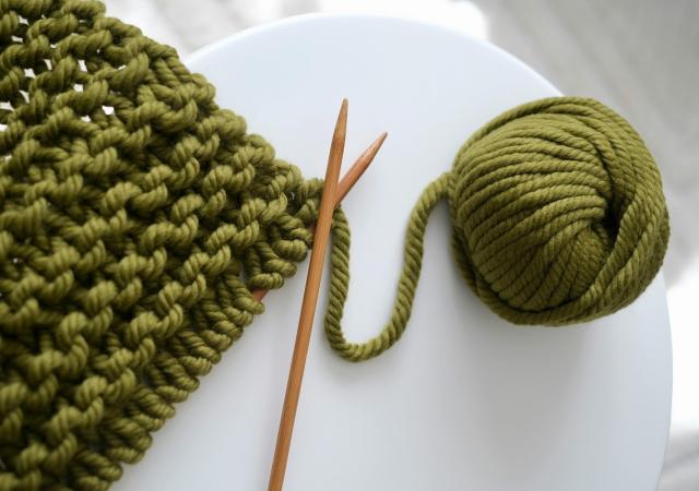 WHS knitting pexels muverrihhanim 20828395 1200x800