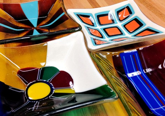 WHS Fused Slumped Glass Bowls 16x9