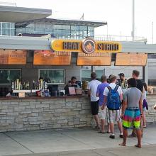 Brat Stand Terrace 13 2996